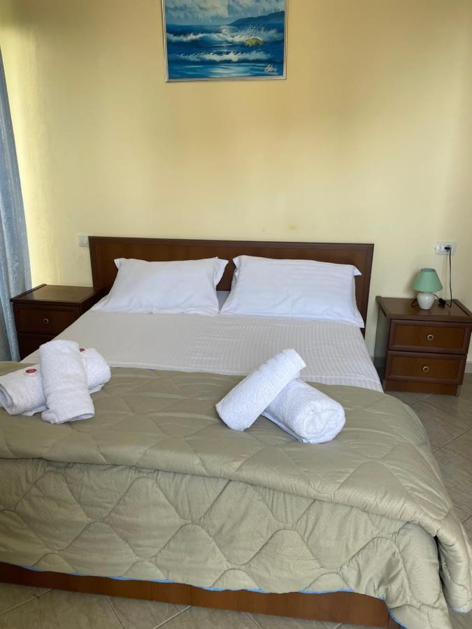 Sanremo Hotel Restorant Shkallnur Экстерьер фото