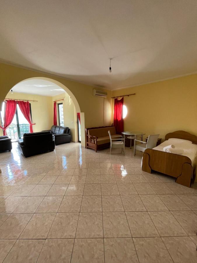 Sanremo Hotel Restorant Shkallnur Экстерьер фото