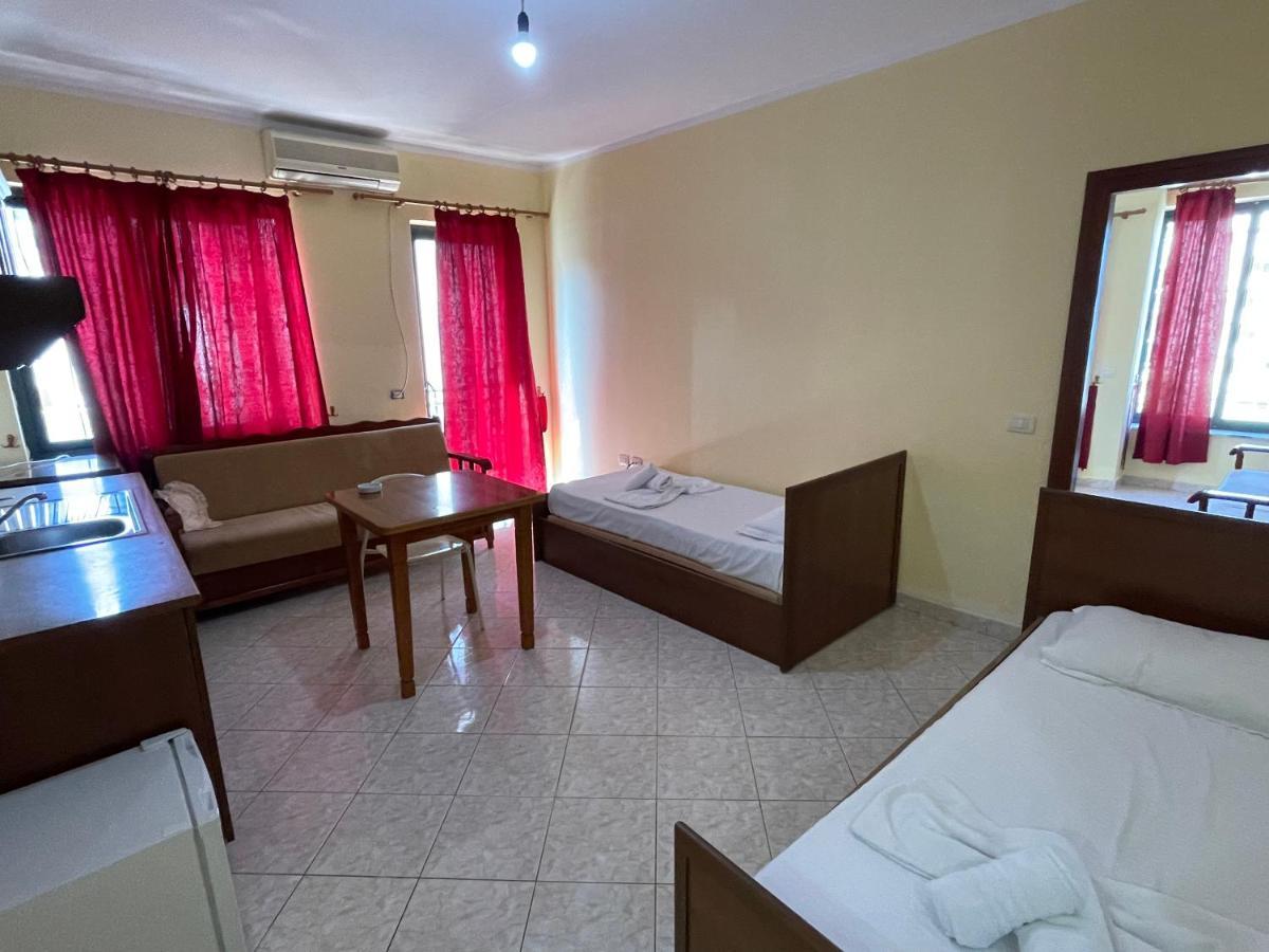 Sanremo Hotel Restorant Shkallnur Экстерьер фото