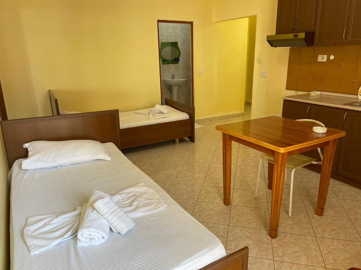 Sanremo Hotel Restorant Shkallnur Экстерьер фото