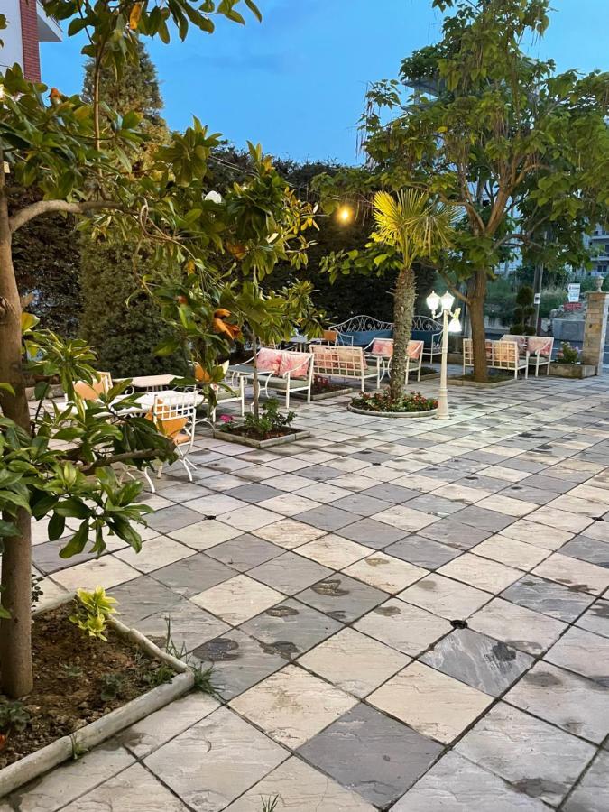Sanremo Hotel Restorant Shkallnur Экстерьер фото