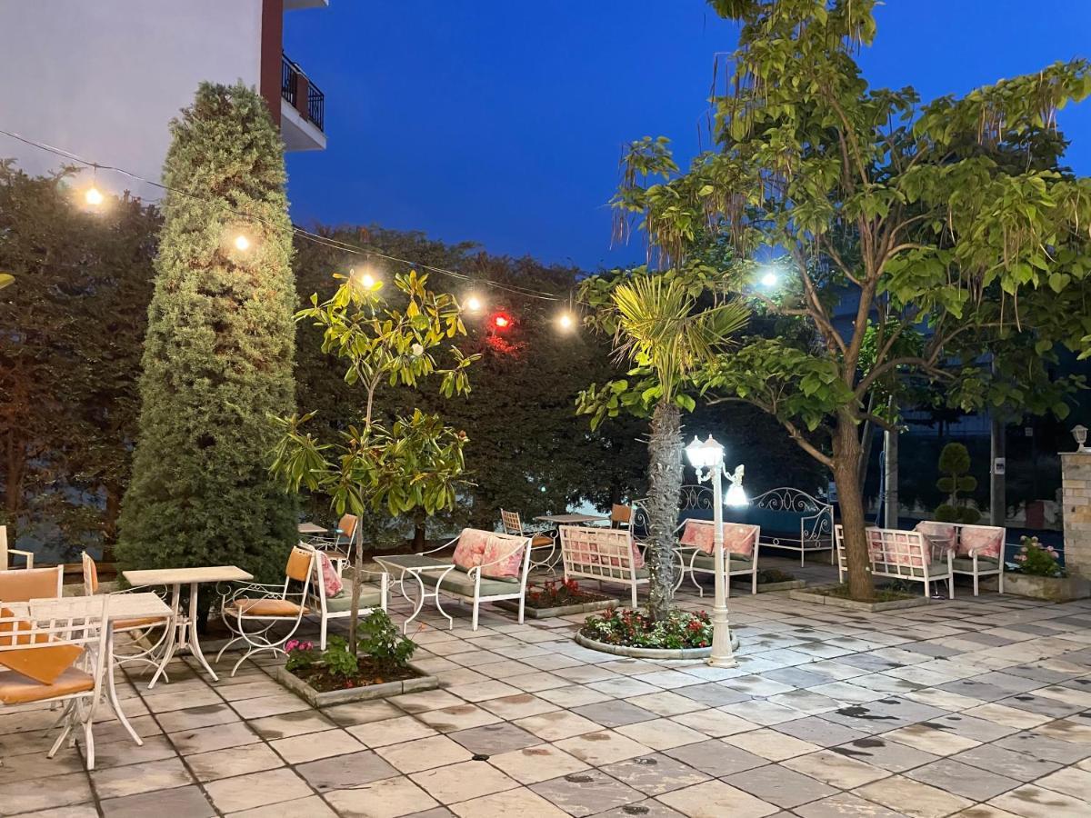 Sanremo Hotel Restorant Shkallnur Экстерьер фото